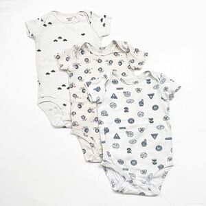 Carter's baby boys bodysuits